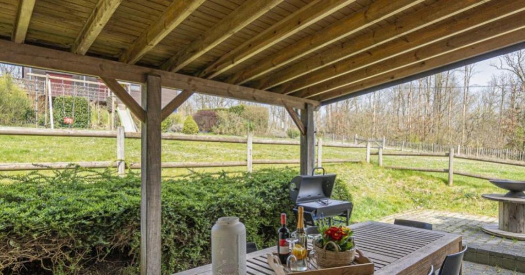 Villa Du Bonheur Met Sauna En Jacuzzi Somme-Leuze Exteriör bild